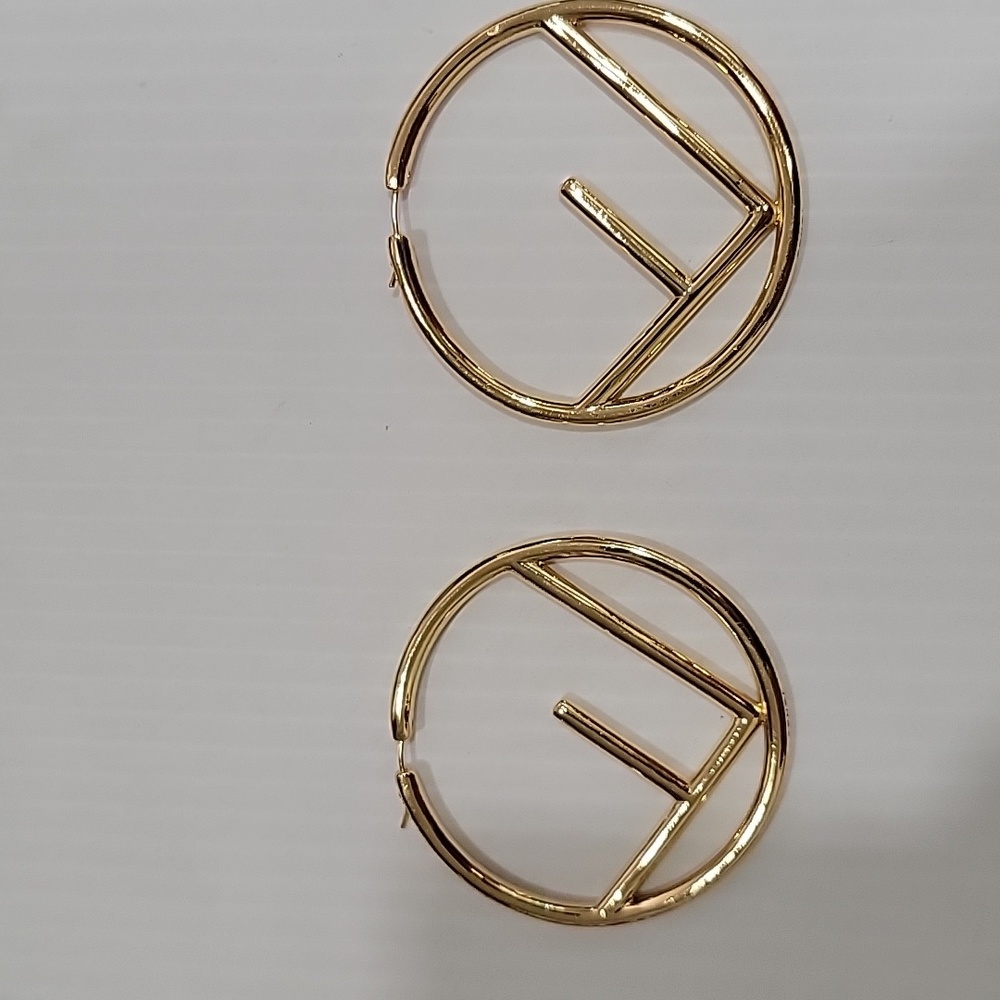 Large Fendi Hoop earrings - Picture 8 of 10